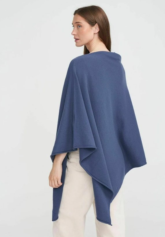 Sofie Poncho - Metanoia Boutique - Holebrook